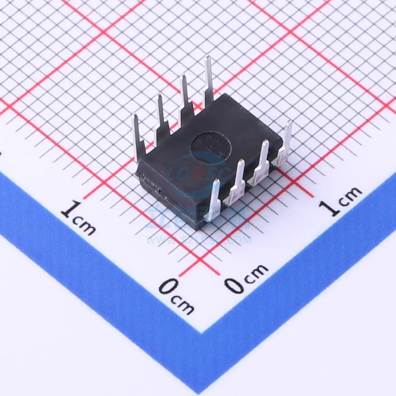 1PCS/LOTE 25LC640-I/P 25LC640 DIP-8 100% New and original