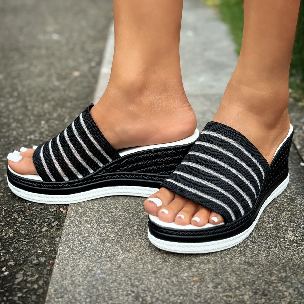 Sandals Summer New Women Slippers Wedges Platform Beach Flip Flops Trend High Heels Ladies Shoes Pumps Thick Slides Mujer