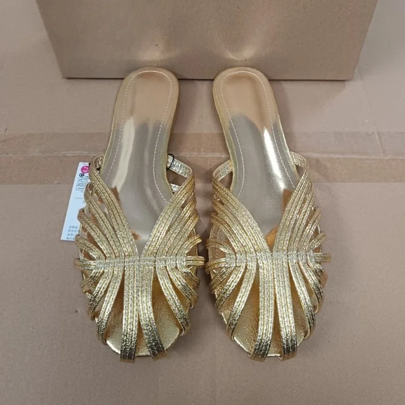 

2026 Summer Women Flat Sandals Retro Round Toe Comfortable Soft Leather Breathable Hollow Out Casual Slip on Ladies Beach Shoes