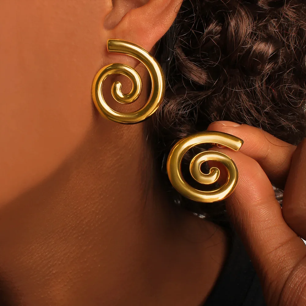 

DIY accessories Niche design high-end earrings 18K gold stainless steel swirling conch earrings fashionable versatile European a
