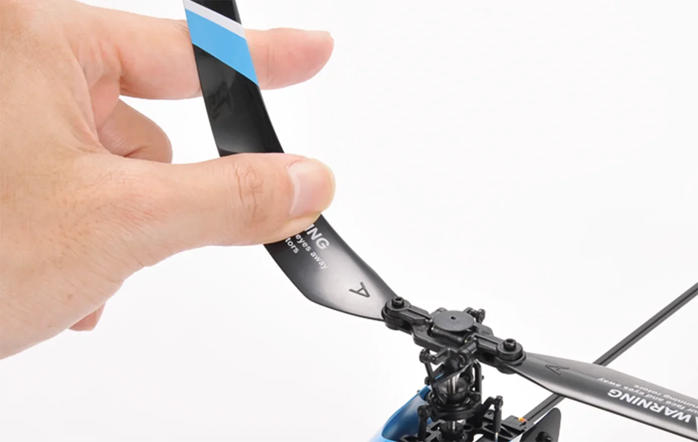 

C129 4CH RC Helicopter RTF 6-axis Gyroscope One-key Take-off/landing 6G Mode 3.7V Battery 2.4G Transmitter Coreless Motor Part