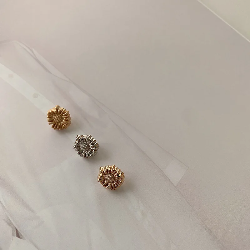 

Sunflower metal buttons summer clothing buttons female clothing shirt sweater cardigan buckle women's Sewing Accessories 6pcs