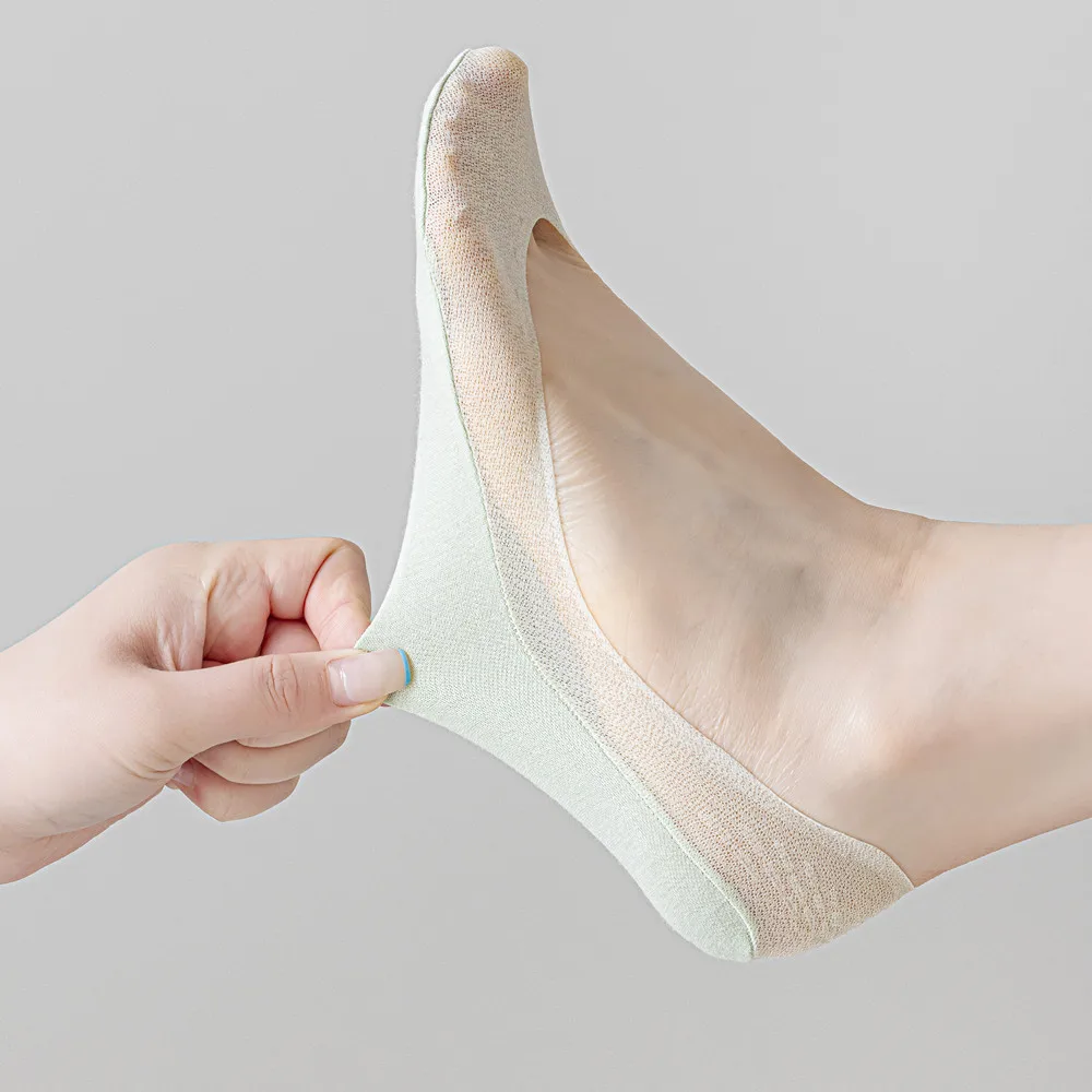 Femmes chaussettes pantoufles décontracté été mince respirant coupe basse bateau chaussettes femmes couleur unie Silicone antidérapant Invisible No Show chaussettes