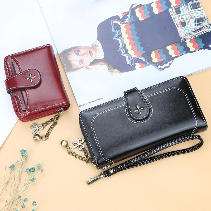 New Women Wallets And Purses PU Leather Money Bag Female Short Purse Small Coin Card Holders Women Wallet With Metal Chain