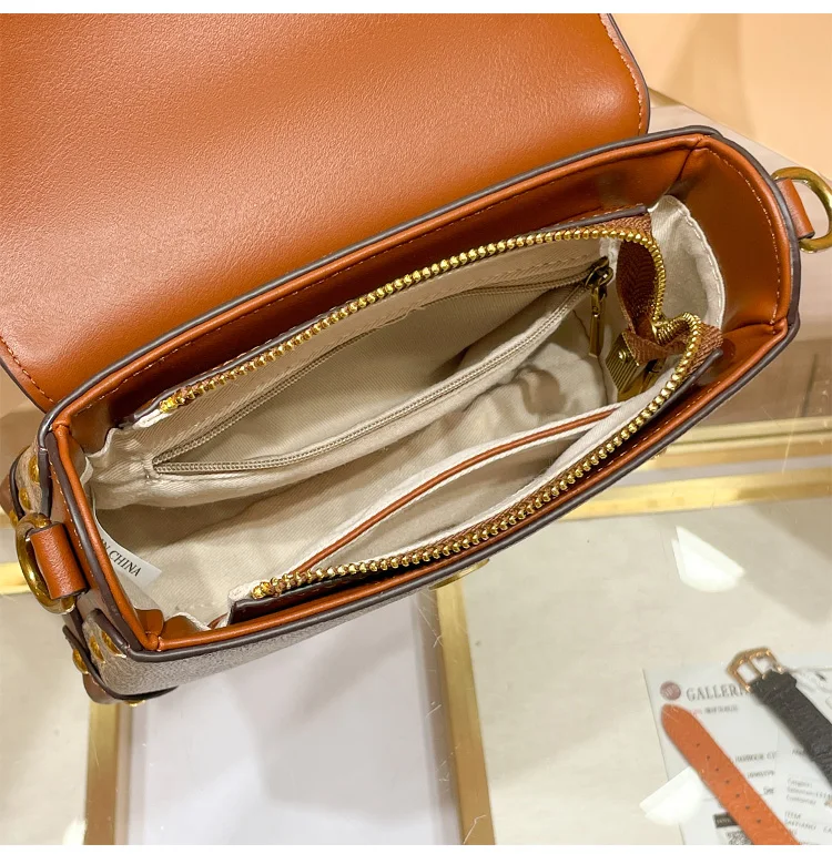 Neue minimalistische und modische kleine Handtasche, Damenhandtasche in Kontrastfarben, hochwertige Umhängetasche, tragbare Box-Tasche – Detail 13