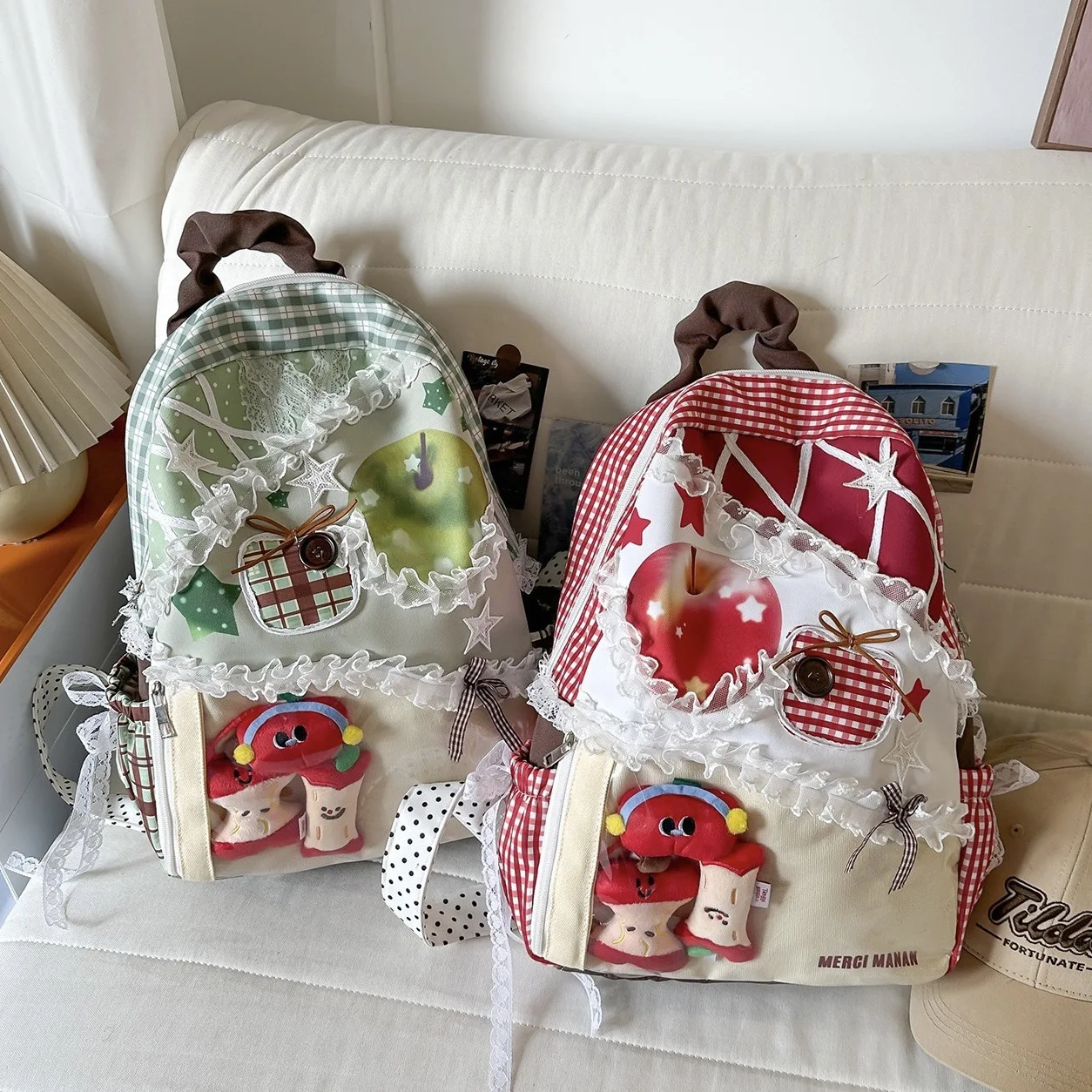 mochila-de-moda-con-diseno-de-manzana-de-dibujos-animados-estilo-dopamina-hecha-a-mano-linda-para-mujer-con-encaje-para-estudiantes-dulce-para-chicas