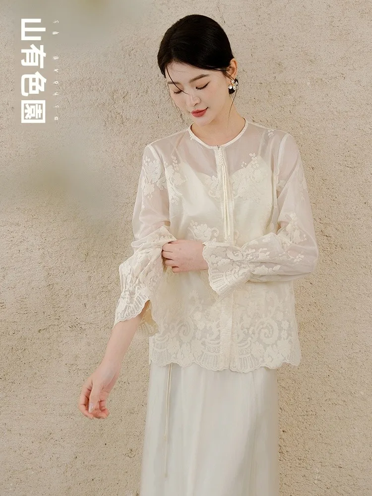 

New Chinese Sle Women's irt Spring 2025 Seasonal Faion Design Sensation Mountain Cicada Silk Top