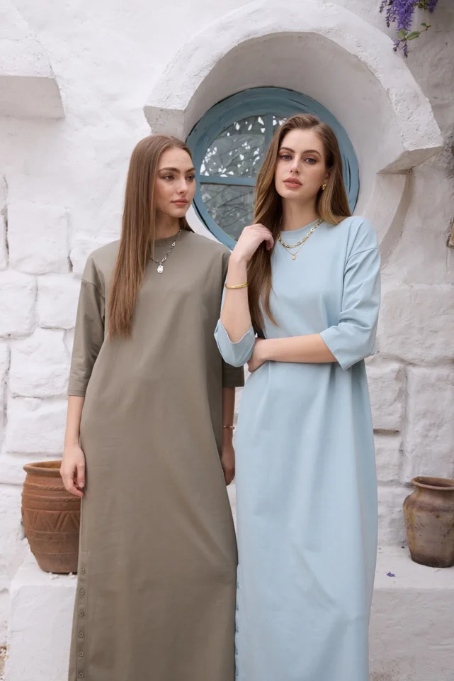 Conjunto casual de vestido camisero oversize SS26 + top cuello V + falda para mujer 5