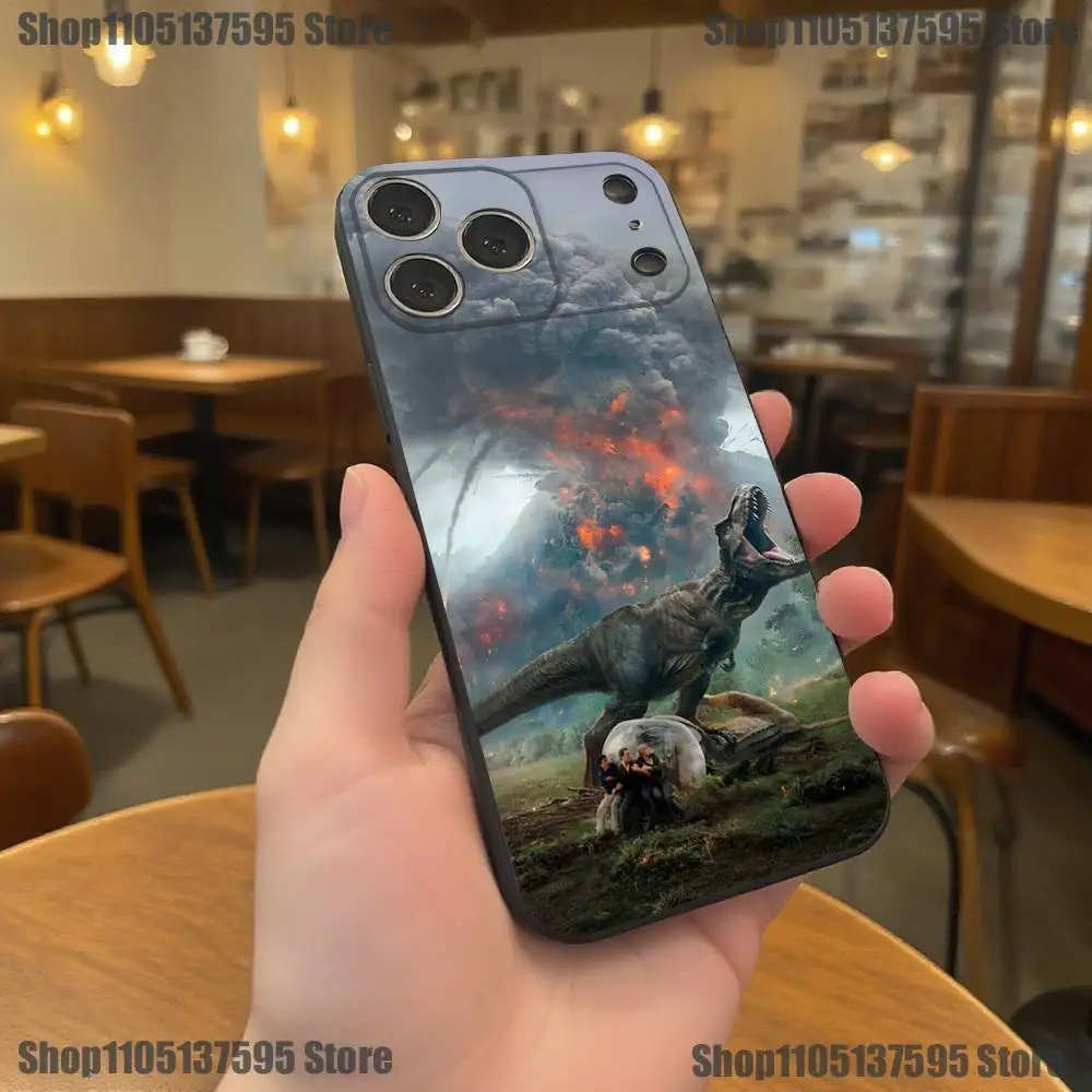 J-Jurassic Park Dinosaur World telefoonhoesje voor iPhone 17,16,15,14,13,12,11,Pro,XS,Max,XR,Plus,E,SE4,Mini zwarte zachte hoes
