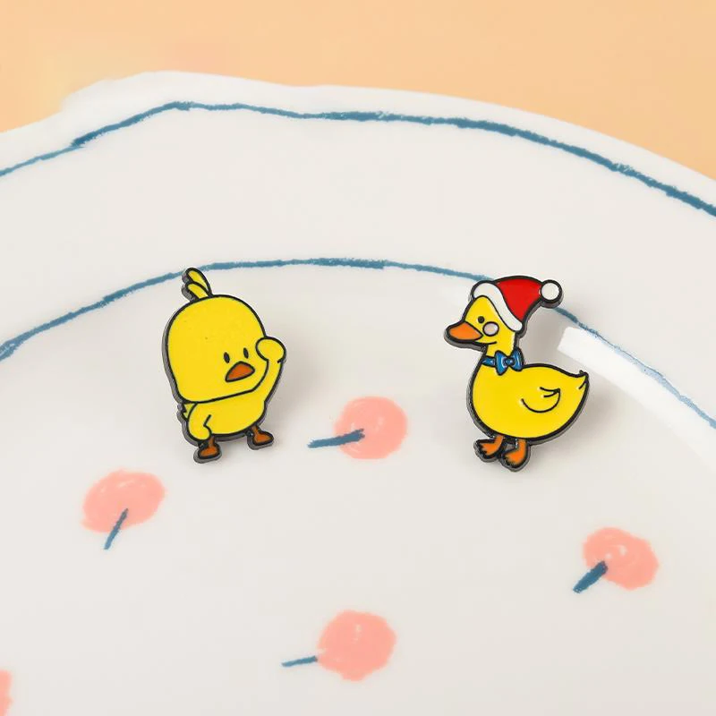 Animal Enamel Pins Custom Animal Duck Chick Brooches Lapel Pin Shirt Bag Badge Cartoon Cute Jewelry Gift for Kid Friend