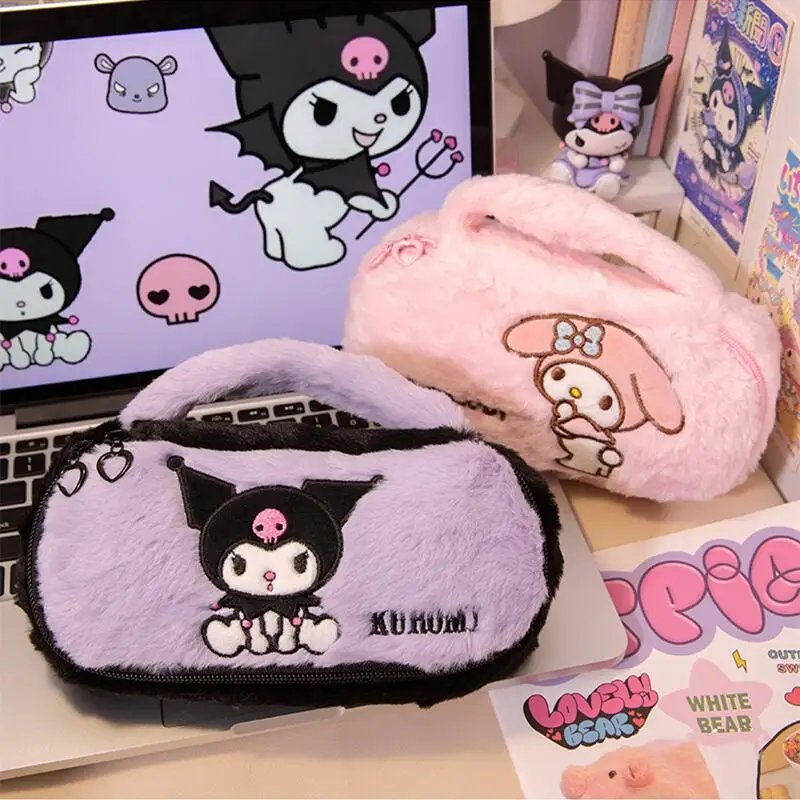 Sanrio-estuche de lápices de felpa de Hello Kitty para mujer, bolsa de cosméticos de dibujos animados para niña y niño, Kuromi My Melody,