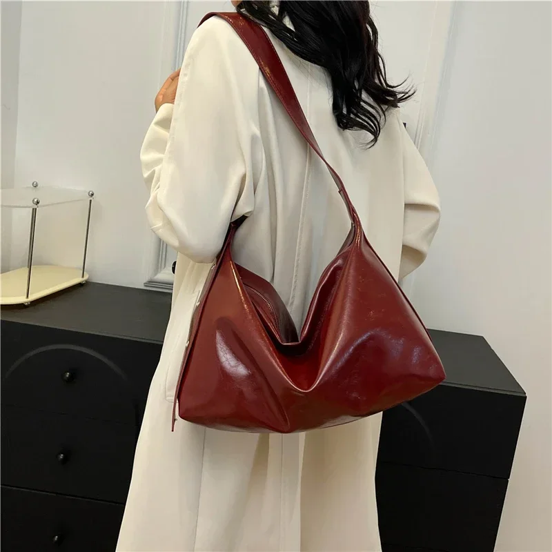 Trendy PU 2024 Hot Selling Women's Crossbody Bag Solid Color Zipper Trendy Fashion Shoulder Bag Soft Simple Versatile Handbag