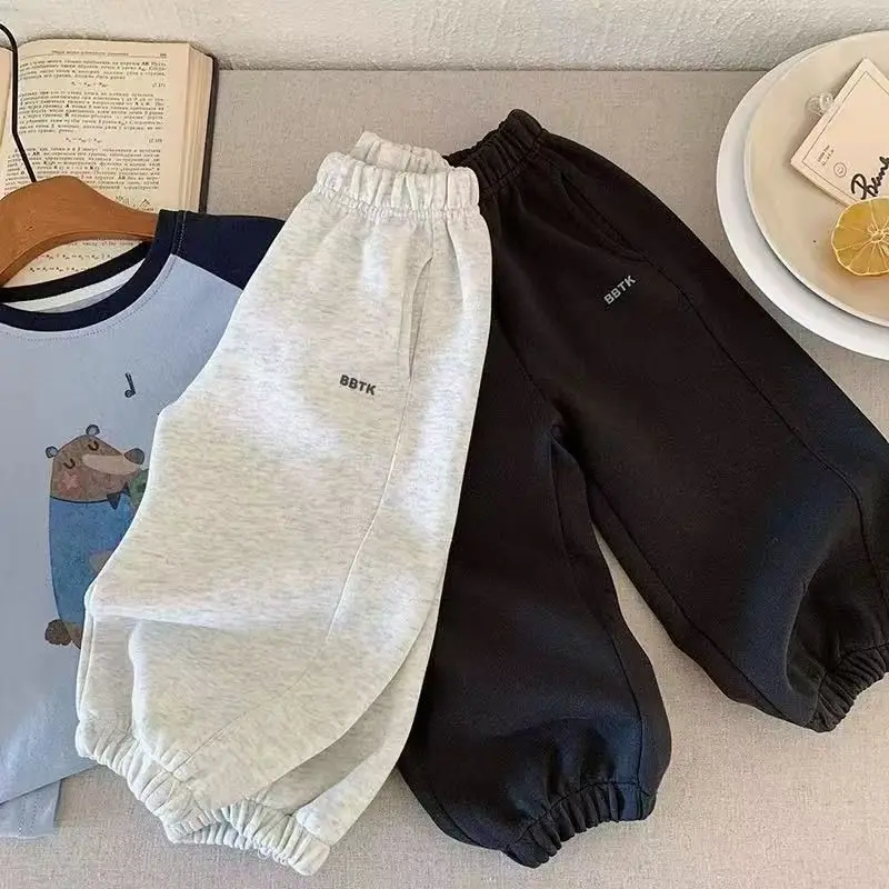 Baby- und Kinder-Freizeithosen 1-11 Jahre Frühling 2026 Teenager Mädchen Jungen Einfarbige Hosen Mädchen Lockere Outdoor-Jogginghosen Sporthosen – Detail 4