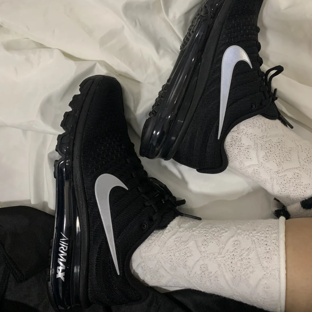 Nike New Listing Air Max 2017 Low Top أحذية الجري غير الرسمية أحذية رياضية مريحة يمكن ارتداؤها للرجال والنساء باللون الأسود