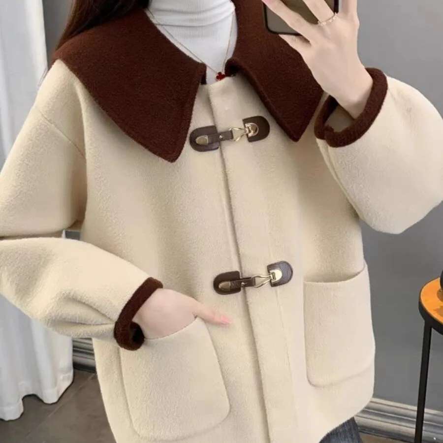 

Шерстяное пальто с детским воротником на осень и зиму 2024 года, новый стиль, свободный и плотный вязаный кардиган, пальто с цветными блоками