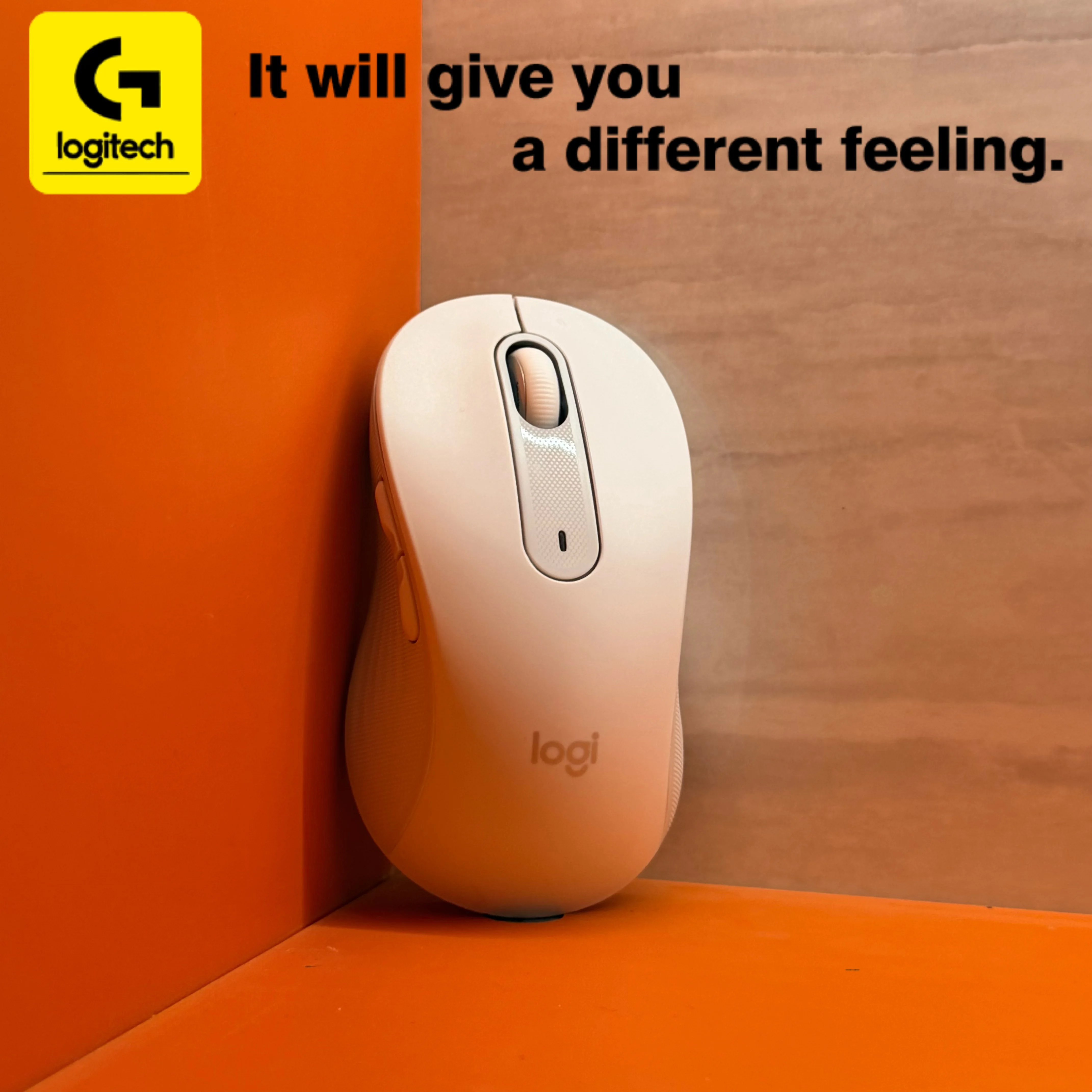 Logitech M650 Bluetooth Rechargeable Mouse for Women, suitable for tablets and office use, wireless, ergonomic design.