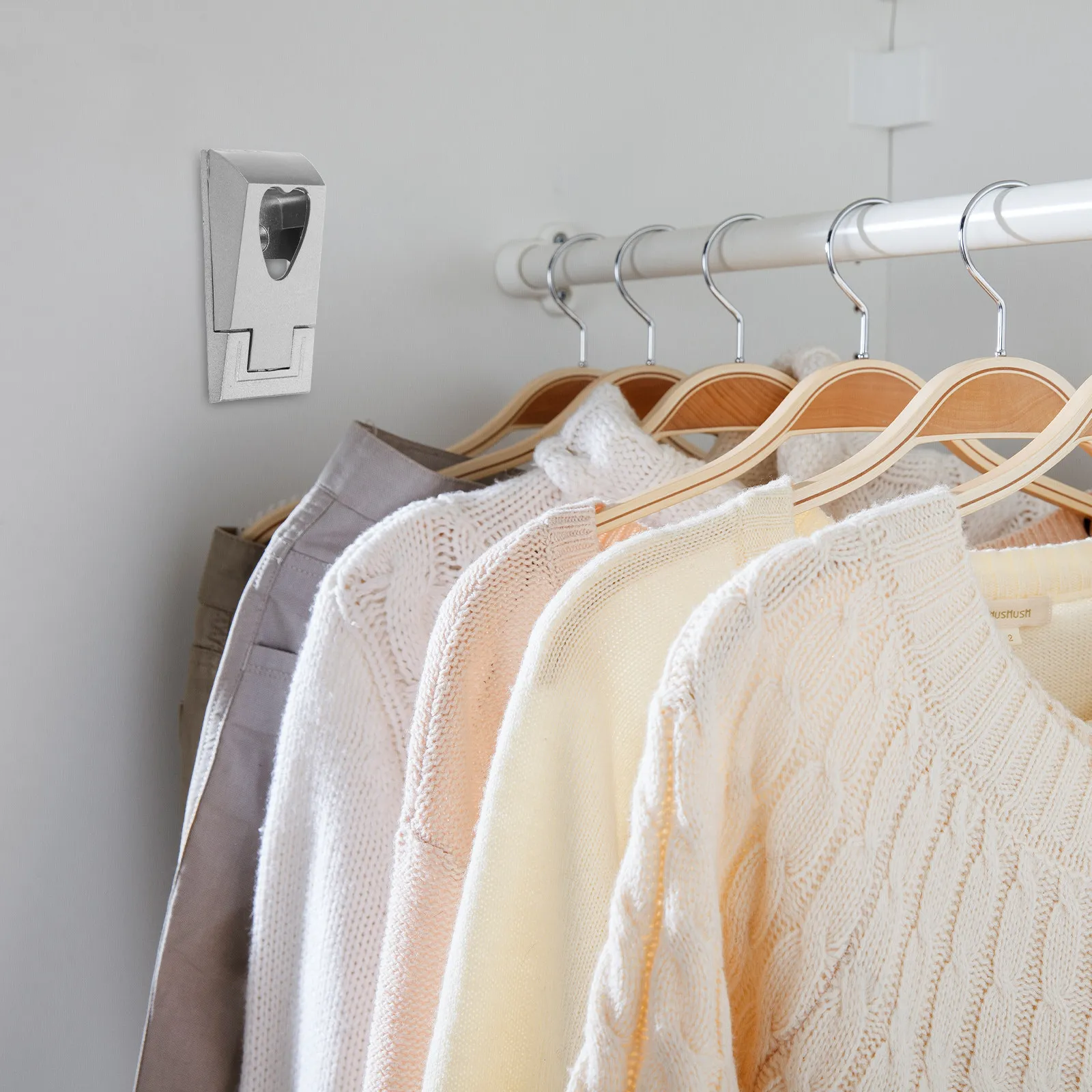 Heart Form Clothes Hanger for Scarves Ties Belts Shirts Jackets Wardrobe Organizer Home Closet Storage Space Saving