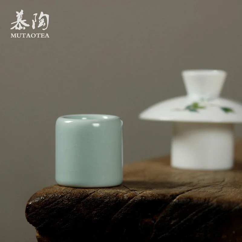 Mu Tao Sweet White Porcelain Holder, Ru Kiln Stand, Ceremony Kung Fu Tea Set, Bowl, Purple Clay Teapot Cover Holder