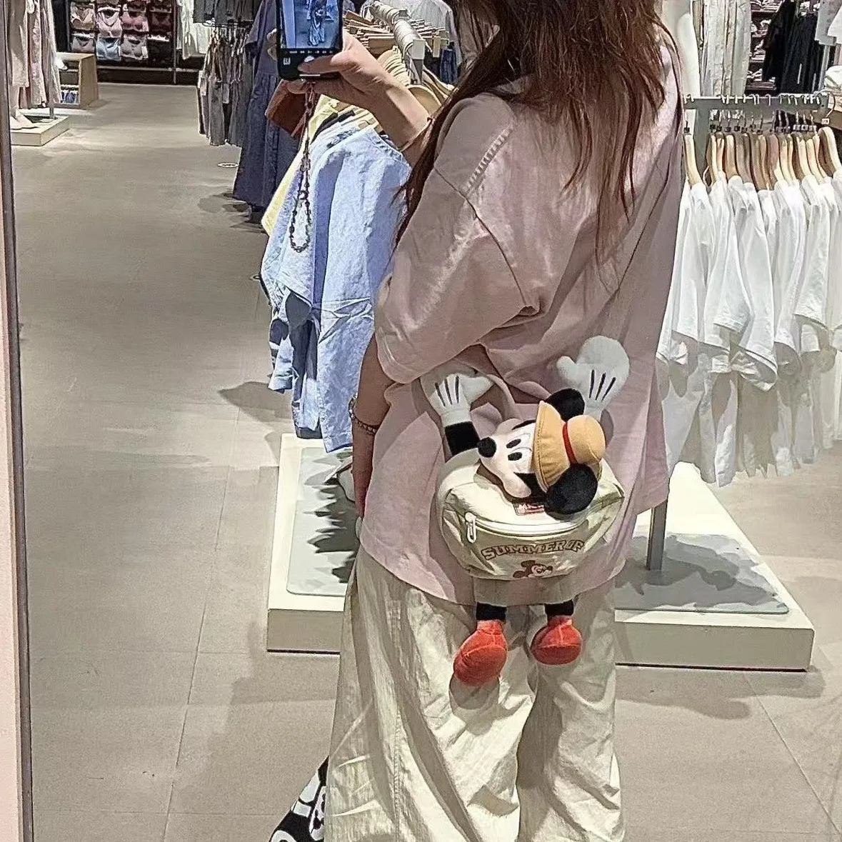 กระเป๋าเป้ตุ๊กตามิกกี้เมาส์น่ารัก แฟชั่นการ์ตูน สไตล์สร้างสรรค์ สำหรับเดินทางท่องเที่ยวกลางแจ้ง ของขวัญวันเกิดวันหยุดสำหรับเด็กผู้หญิง