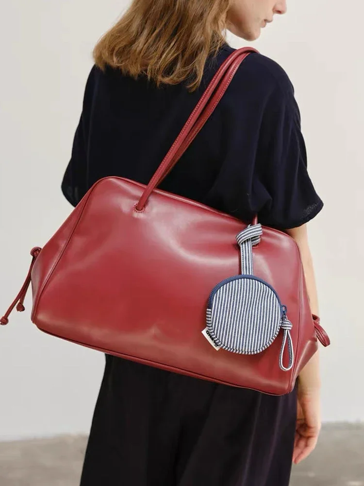 Fatty 2026 New Spring Summer Large Capacity Bowling Bag Women's  Fashion Casual Versatile Commuter Single Shoulder Bag Red Color