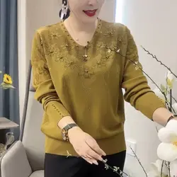 Heavy Industry Beaded Hot Diamond Knitted Sweater Fashion Women's Long Sleeve V-neck Thin Sweater High End Bottom Pullover Tops