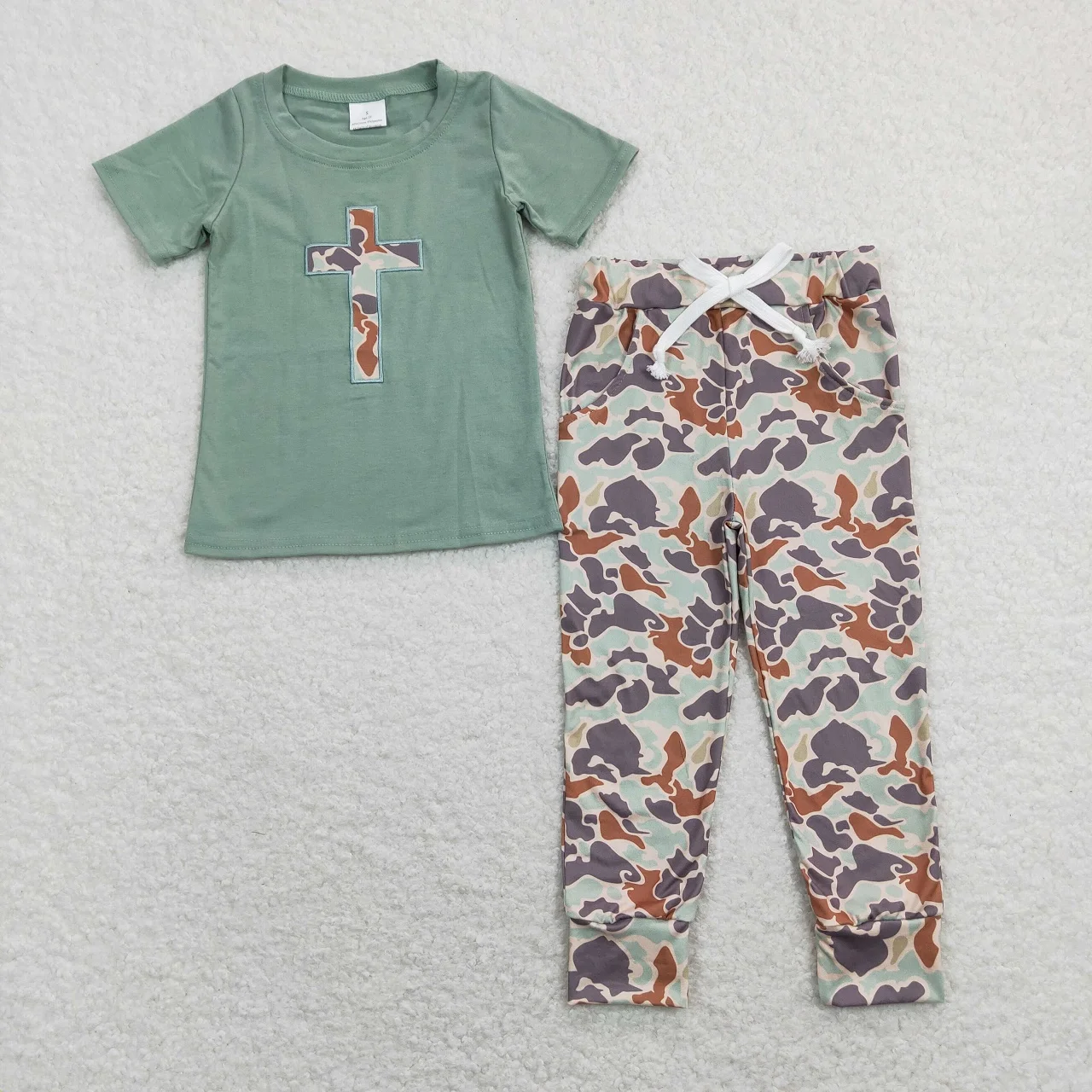 

Wholesale Children Easter Baby Boy Short Sleeves Embroidery Cross T-shirts Camo Pocket Pants Set Kids Infant Outfit Clothing