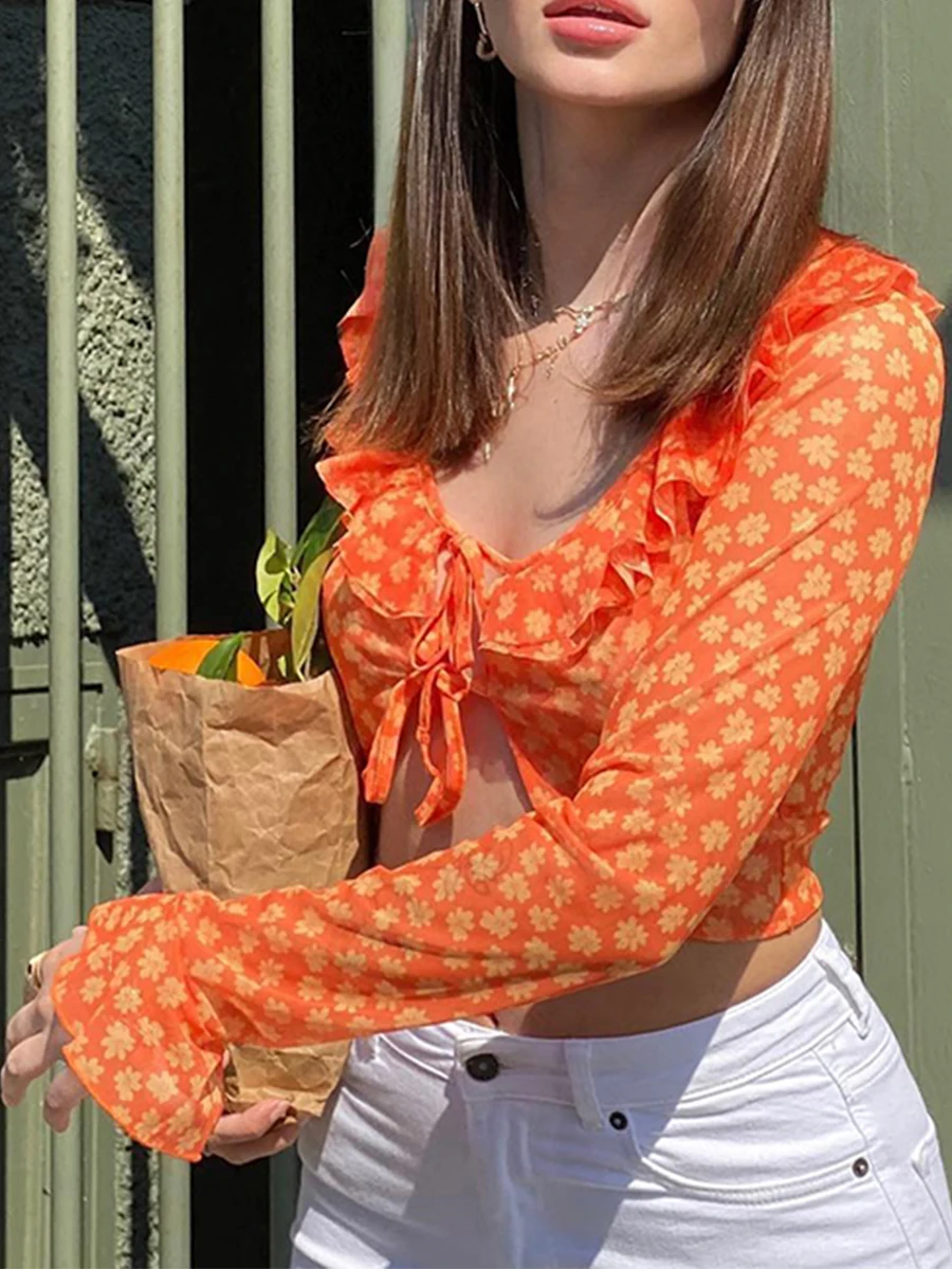 Blusa con volantes de encaje para mujer, Tops Retro con estampado Floral, lazo frontal, empalme con volantes, camisas recortadas delgadas de manga larga, Y2k