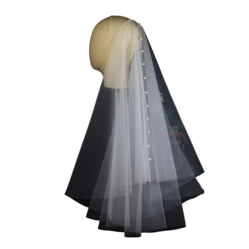 semplice-velo-da-sposa-a-doppio-strato-perline-mori-adornano-il-temperamento-del-copricapo-di-nozze-per-la-fotografia-di-viaggi-di-nozze