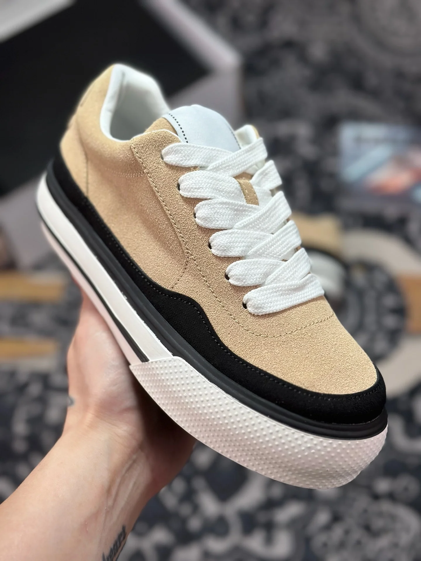 Spring Summer Hot Sale Daily Unisex Casual Board Shoes Skateboarding Sneakers Breathable Canvas Lace Up Low Top Flat Non Slip Rubber Sole Wear Resistant Shock Insole Men Women Street Walking Dating Shoes