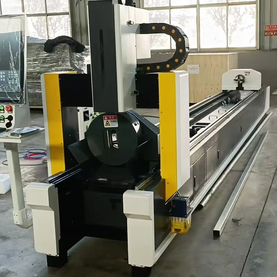 1500 Вт 2000 Вт 3000 Вт Высокоточная стальная трубка из легированной стали SS Волоконный лазерный резак Станок для лазерной резки труб и труб