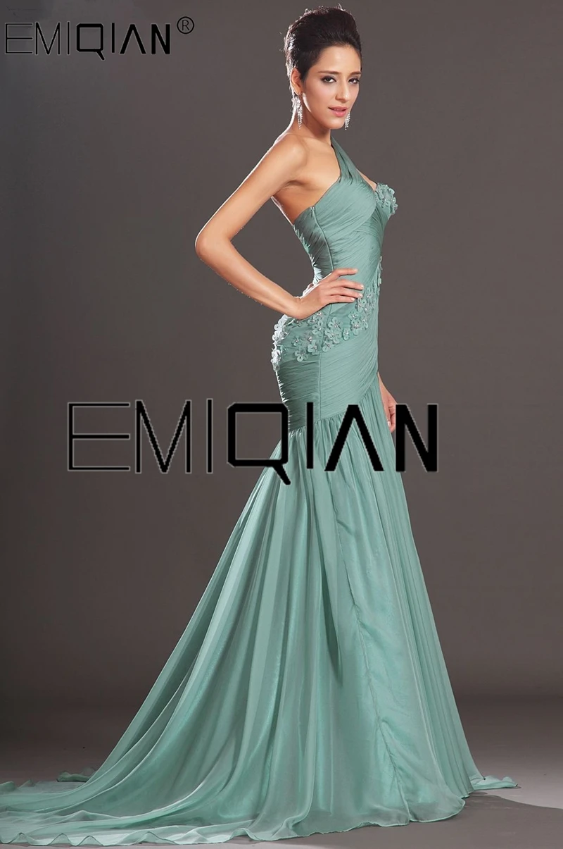 Charming Mermaid One Diagonal Shoulder Chiffon Evening Dresses with Petals