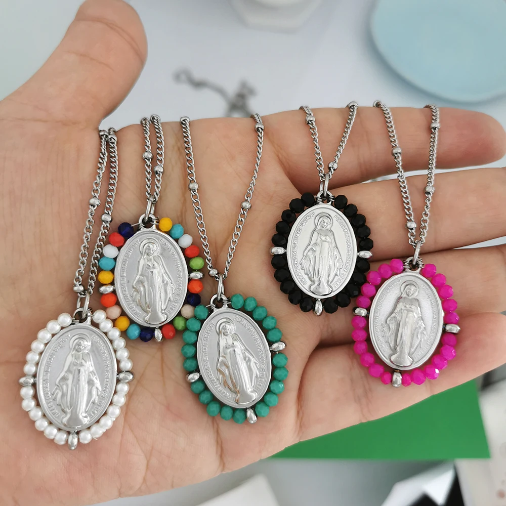 QMHJE Virgin Mary Naszyjnik ze stali nierdzewnej Kobiety Choker Koraliki Łańcuch Owalny Okrągły Urok Biżuteria w kolorze złotym Biały Czarny