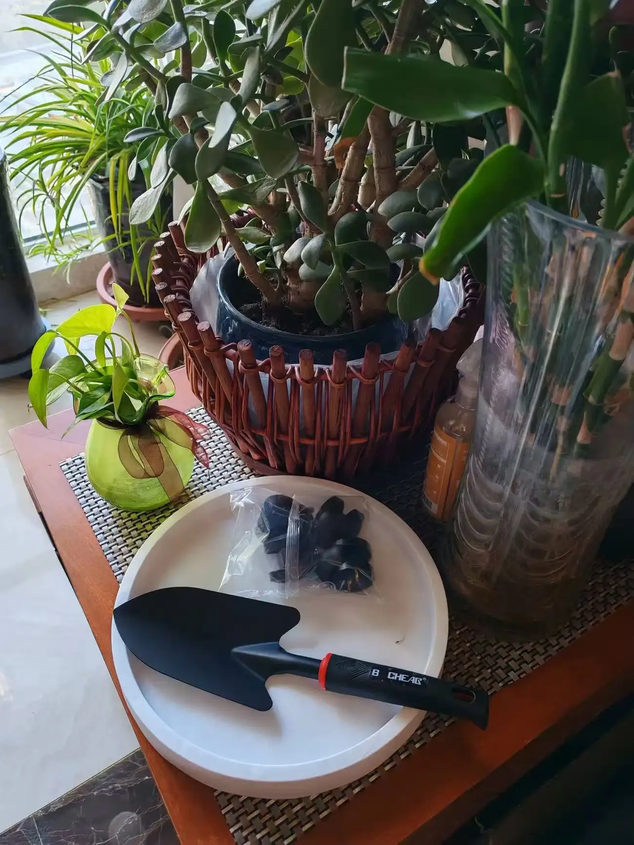Metal Garden Trowel with Ergonomic Black Handle and Orange Trim - Perfect Tool for Planting Flowers and Vegetables