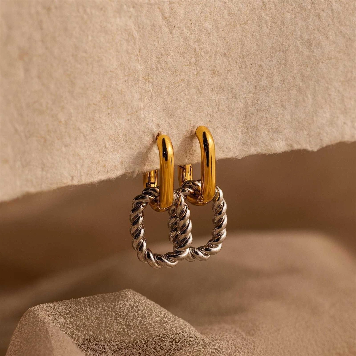 

Oval shaped earrings, simple retro cross-border color preservation earrings, gold-plated color preservation earrings
