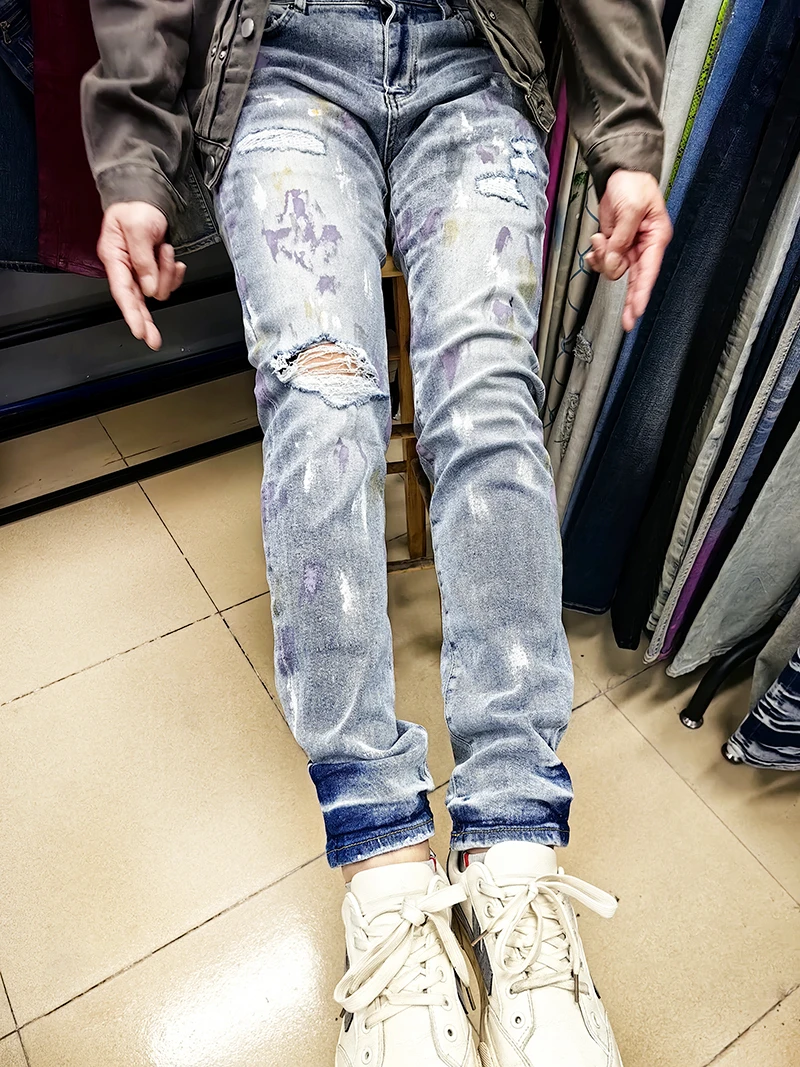 

Men Streetwear Skinny Stretch Light Blu Denim Jeans Holes Ripped Distressed Pants Casual Trendy Painted Patchwork Trousers6901