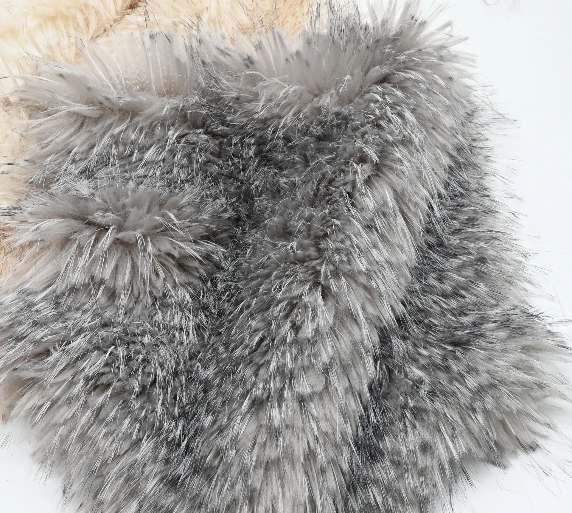 

1yard Colorful raccoon fur plush fabrics for coat carpet tissu Clothing,bags,shoes,toys plush fabric