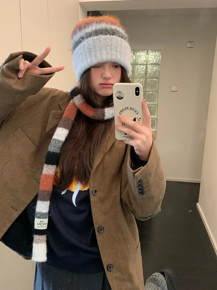 

Теплая шерстяная шапка в красочную полоску на осень и зиму с защитой ушей и шерстью для изготовления лица меньше с шарфом