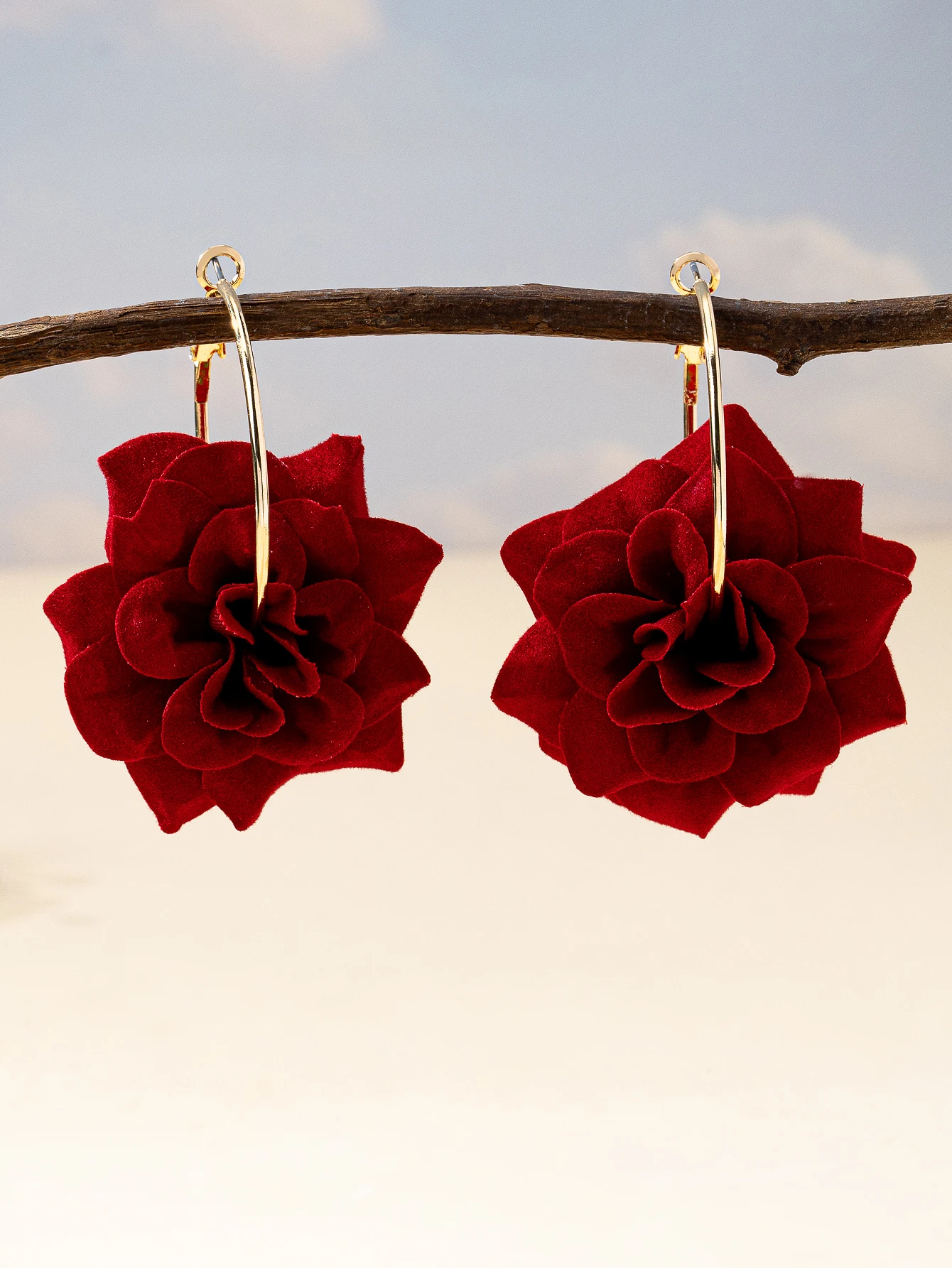 A Pair of Women's Burgundy Vel - огляд і ціна Vintage Fashion Hong Kong