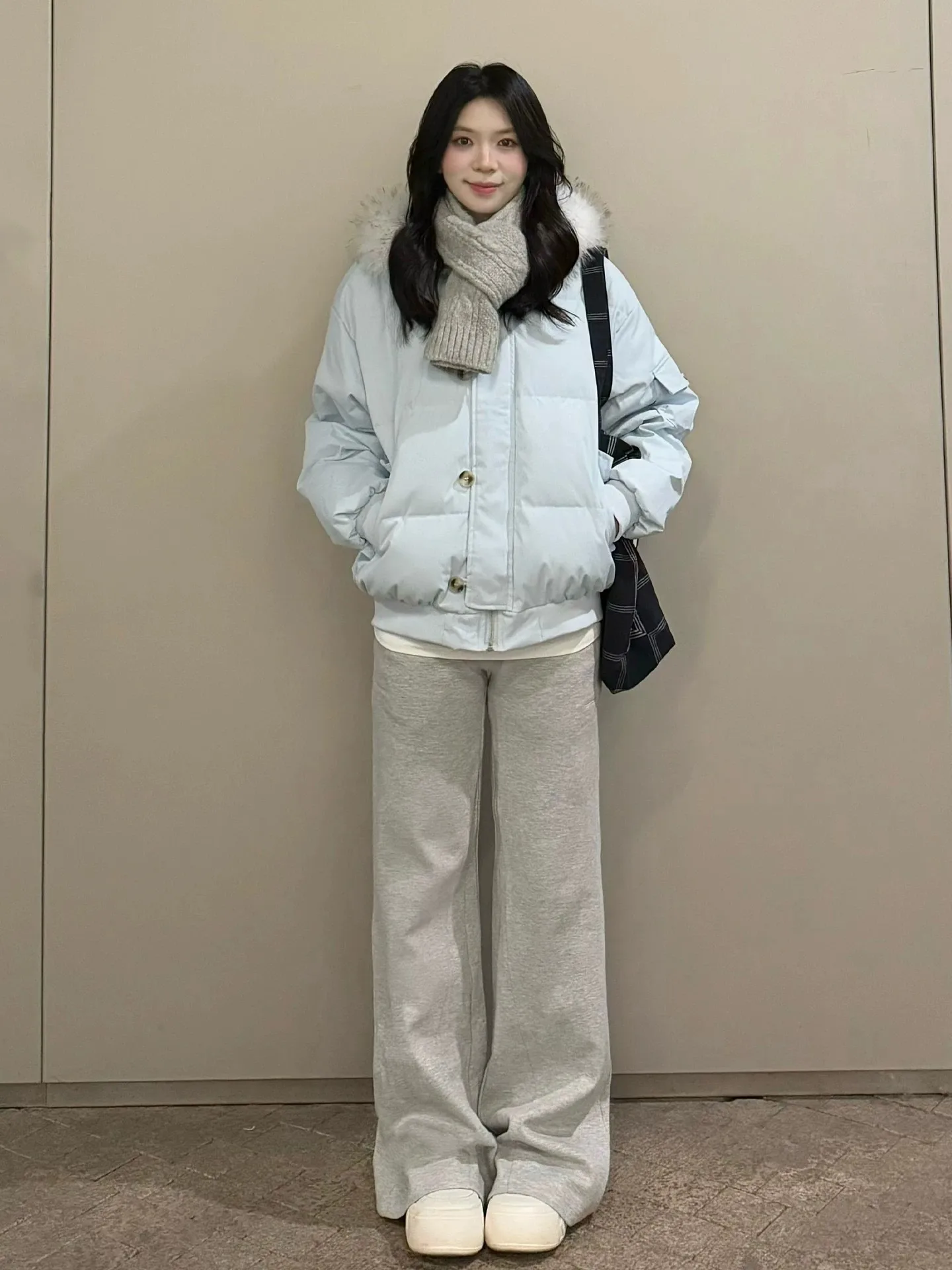 Women's Hooded down Cotton Jacket Thick Warm Winter Coat Super Beautiful Cotton Coat Outerwear Casual Style Standard Size Loo...