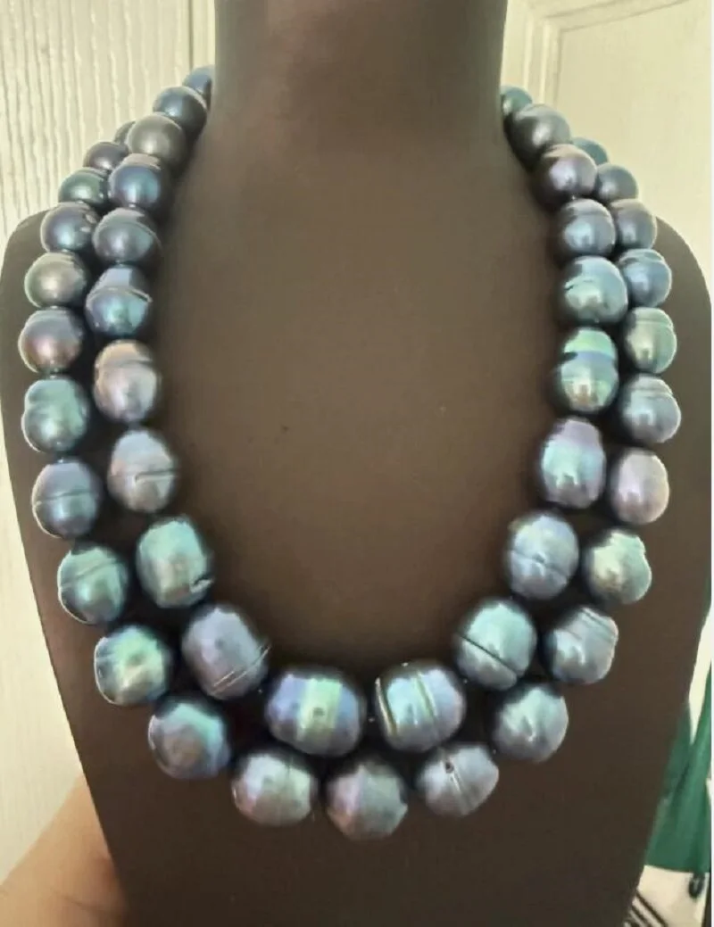 

stunning 10-13mm tahitian baroque black green pearl necklace 35"