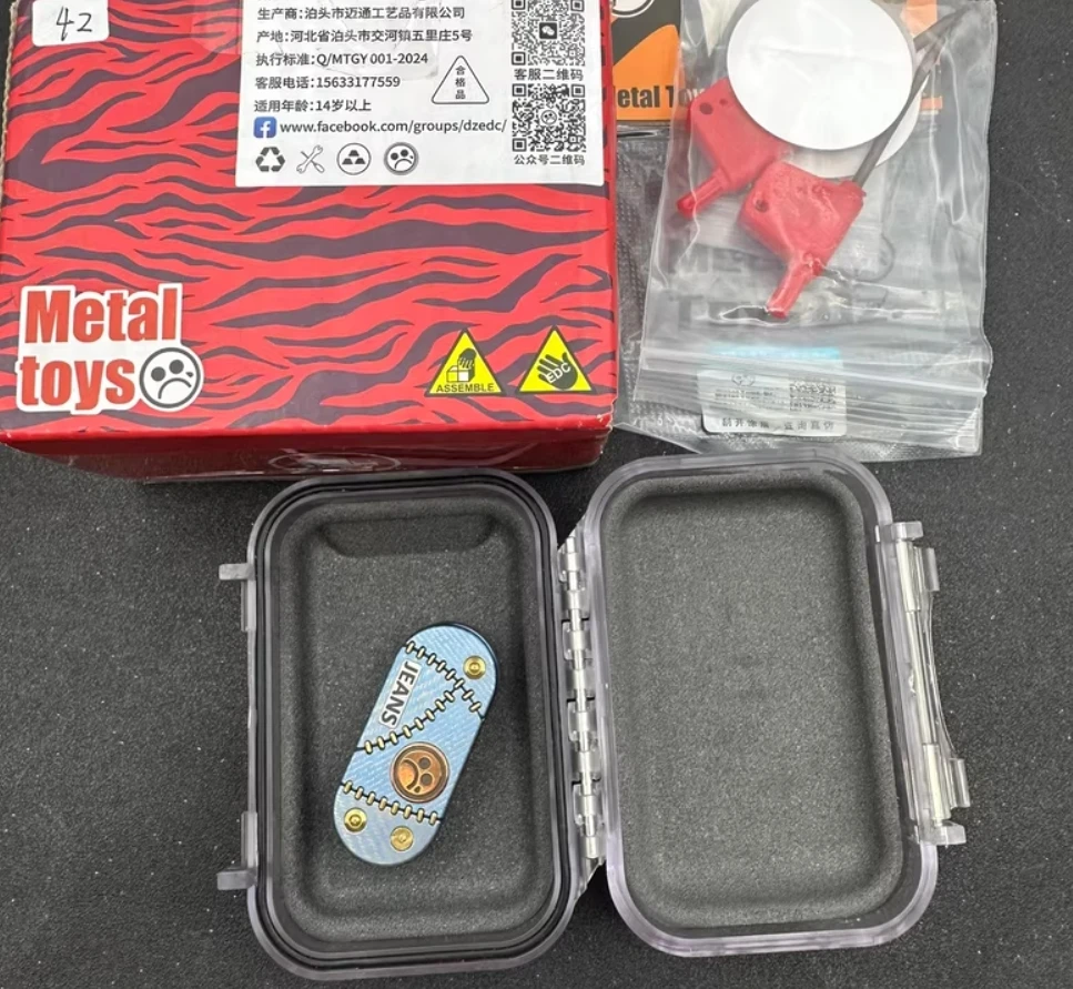 

Игрушка для декомпрессии слайдера EDC DZ Cowboy TOP B