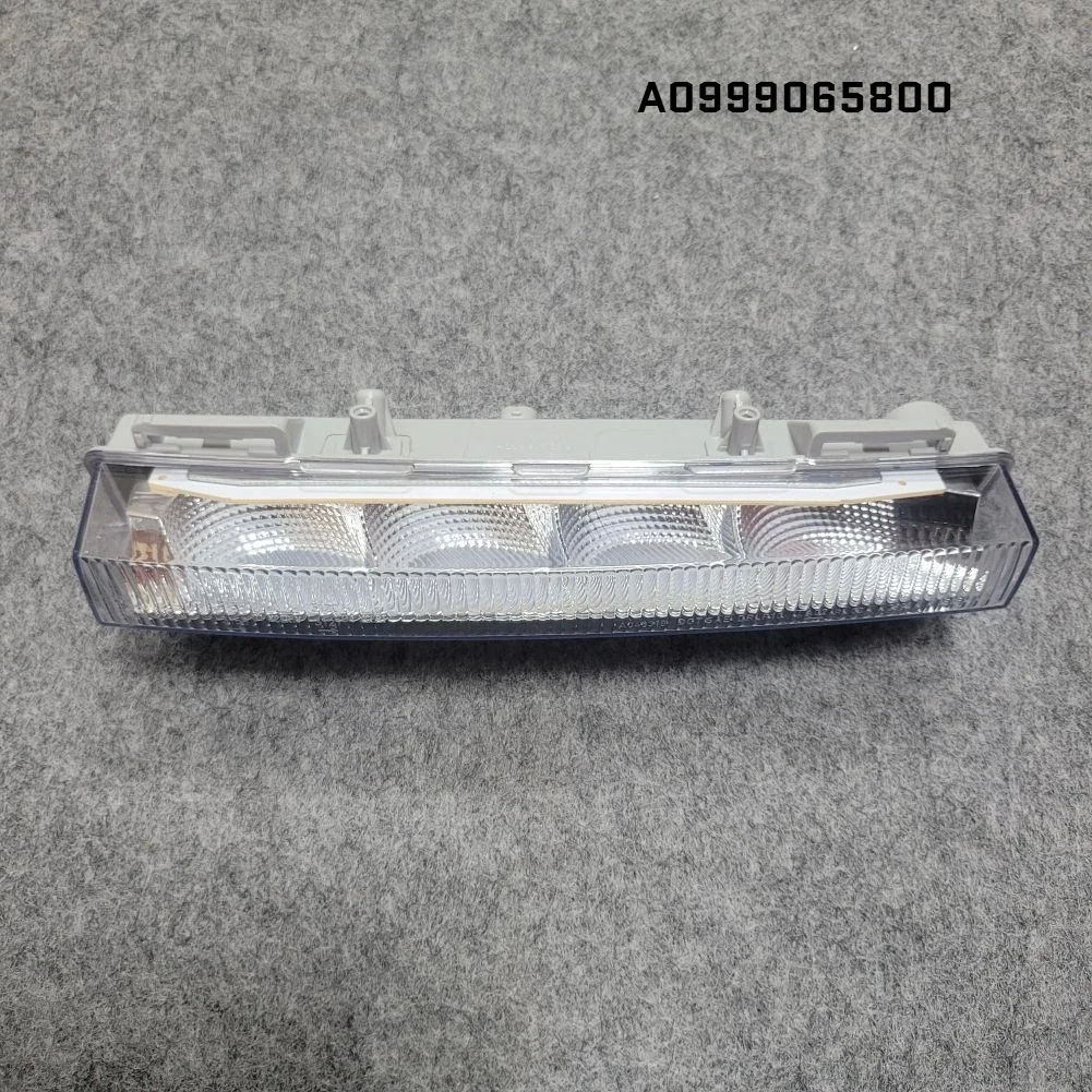 For Benz Front Left or LED Right Daytime Running Lights Fog Lamp W204 GLK300 W166 ML350 ML400 OE;0999065700 A0999065800