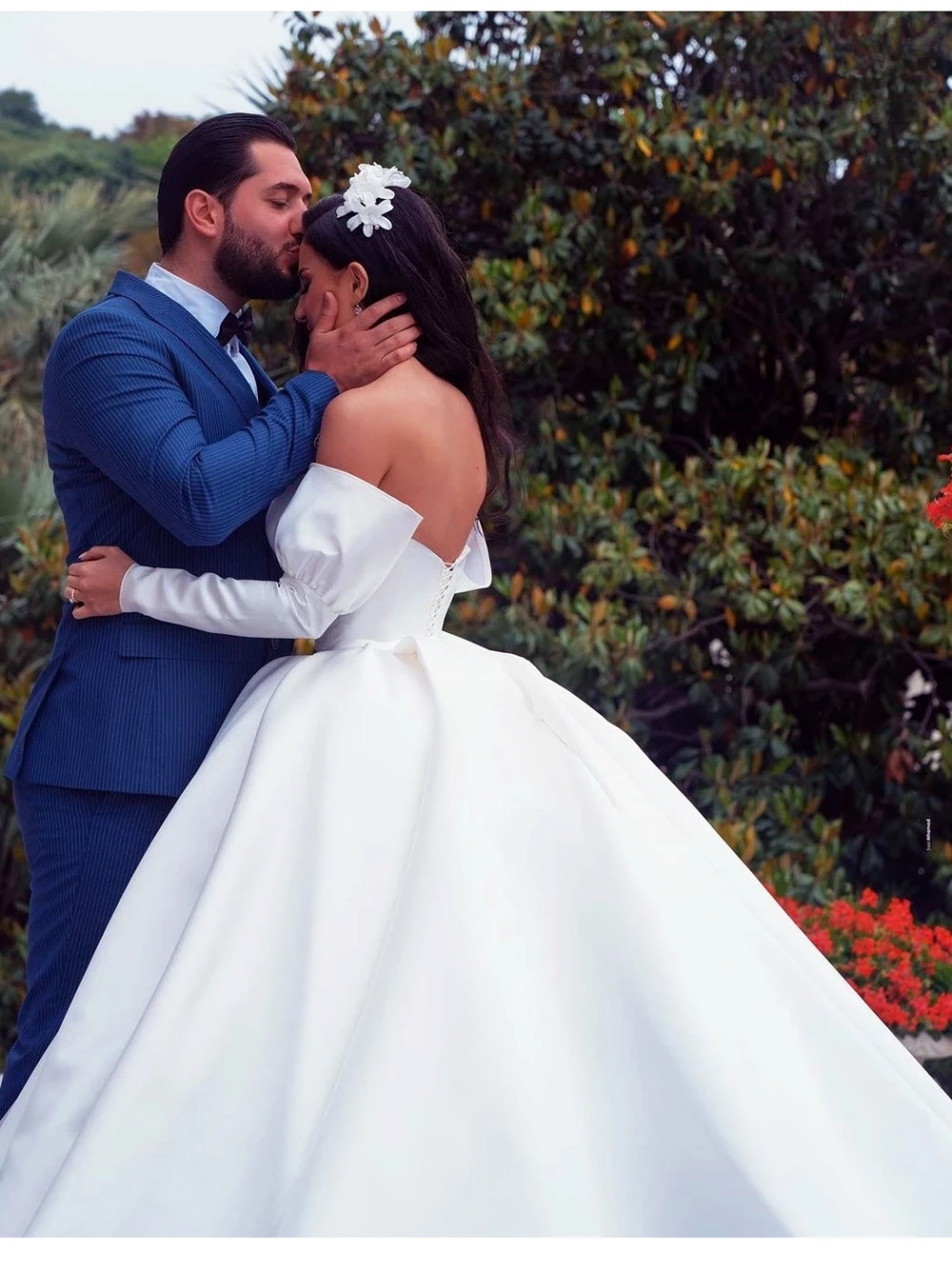 Vestidos de novia sencillos sin tirantes, vestidos de novia con escote Corazón, hechos a medida vestidos de novia, mangas abullonadas de tren largo