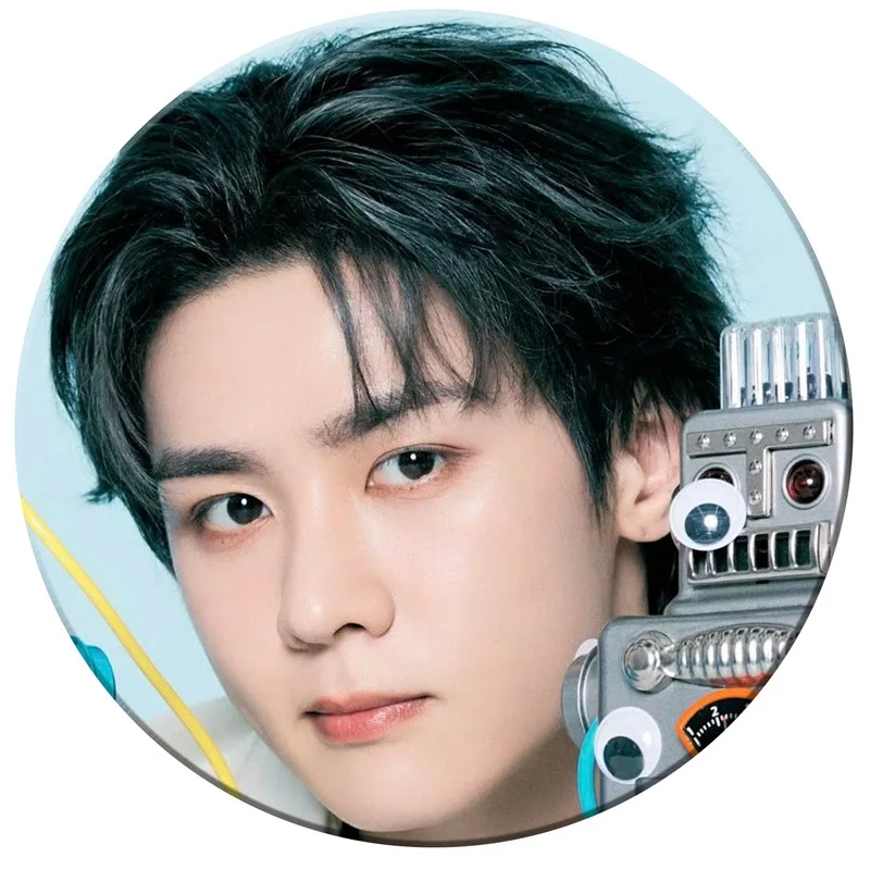 KPOP WAYV 2025, приветствие сезона, круглая брошь на значок, Hendery Kun Winwin YangYang, зеркальный брелок для ключей, сумка, аксессуары, коллекция фанатов