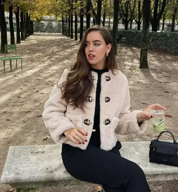 אופנה חדשה לנשים חורף חם עם חזה עגול צווארון ארוך 