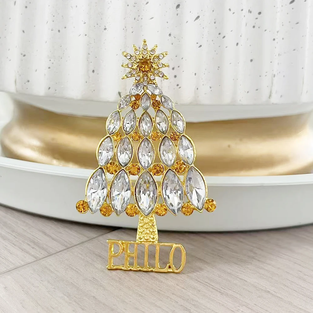 بروش شجرة عيد الميلاد من جمعية الأخت اليونانية PHILO
