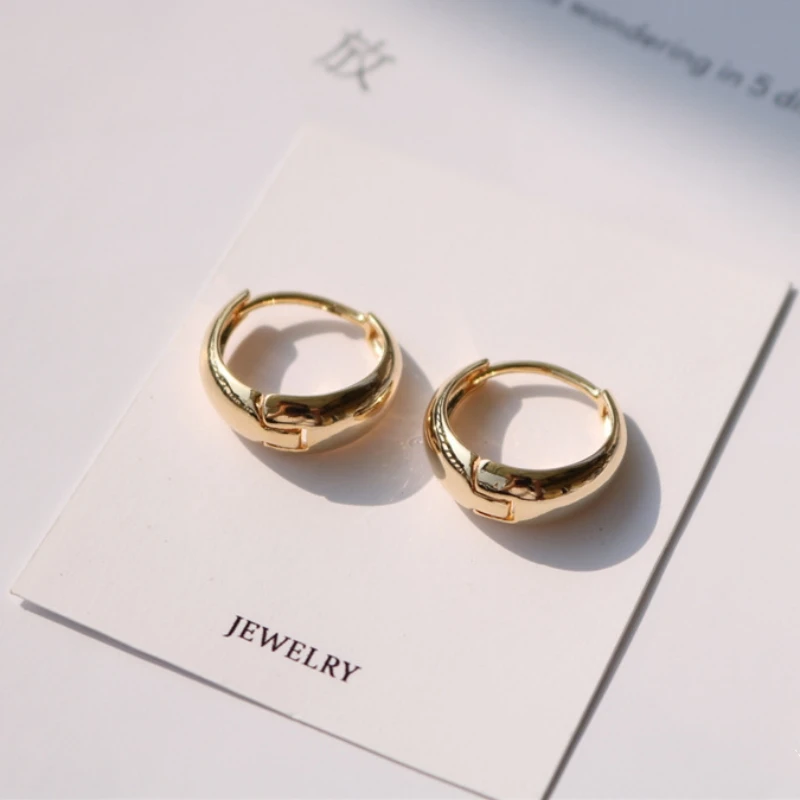 Mini Loop Earrings for Women Gold Color Metal Hoop Earrings Open Cuff Design Simple Punk Personality Small Loops boucle d’oreill