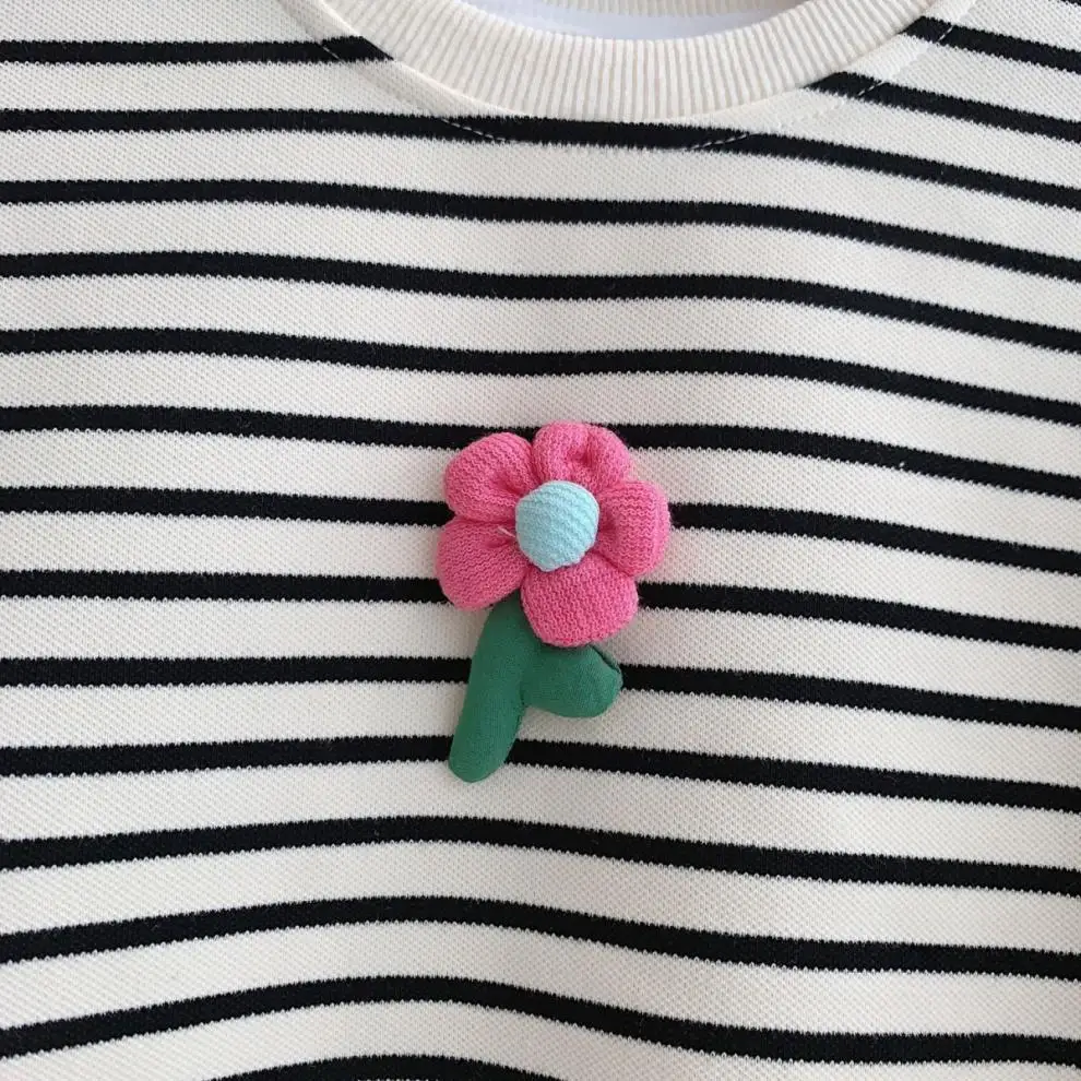 Baby Girls Striped Sweatshirt Round Neck Long Sleeved Flower Pullover Tops Spring Autumn Children Hoodies Girls Clothes