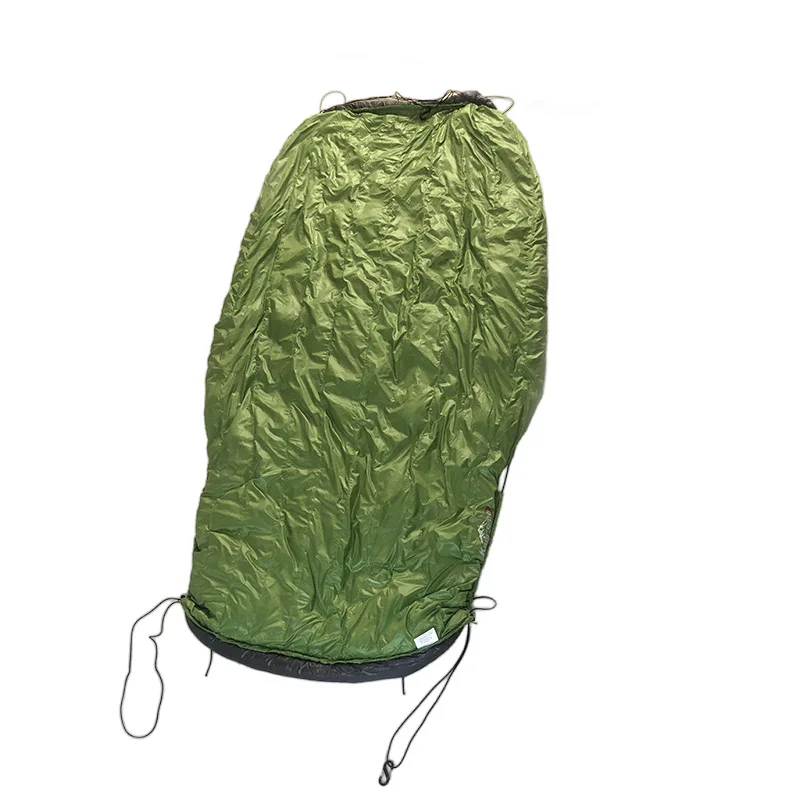 أرجوحة للتخييم في الهواء الطلق أسفل كيس النوم