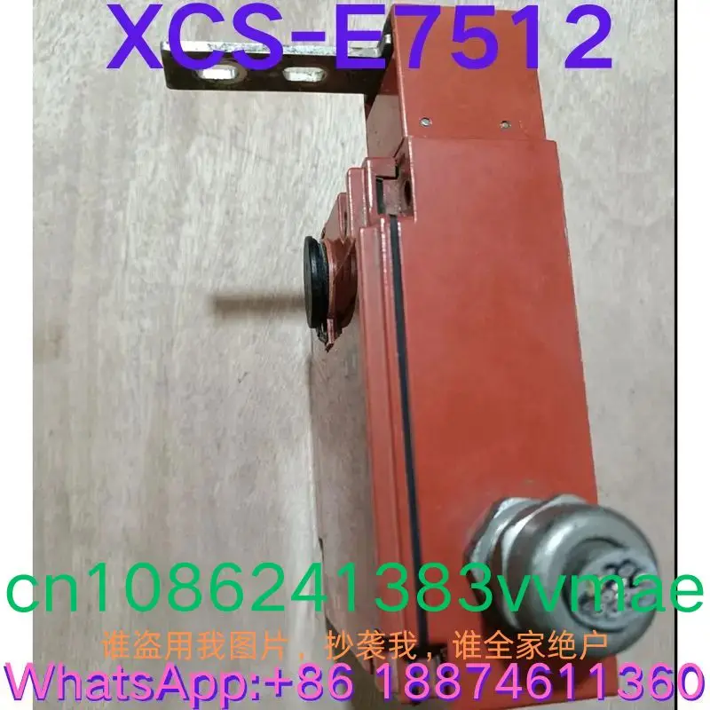 Second-hand test OK,Safety switch lock  XCS-E7512 ,XCSE7512